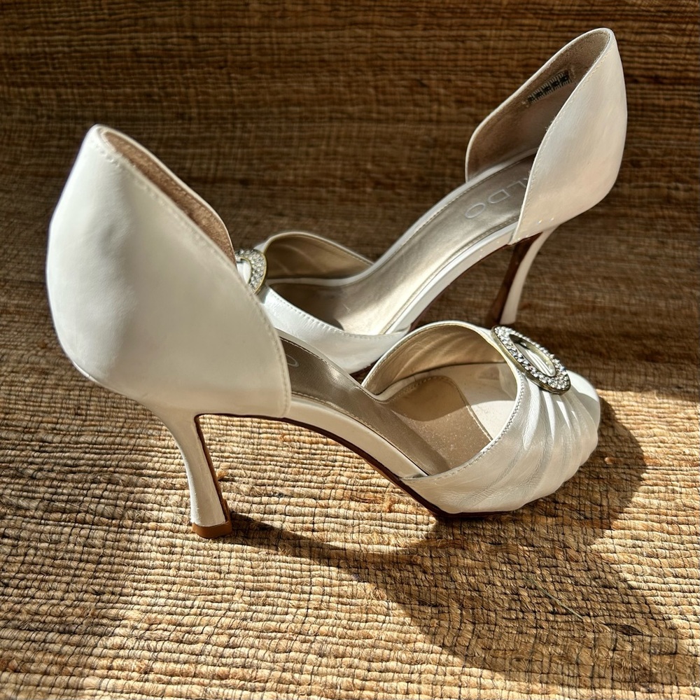 Leather White Heeled Sandals; wms 38 (7.5/8) - Picture 4 of 7
